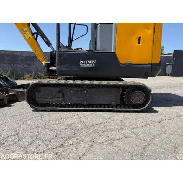 BOBCAT E16-49252653