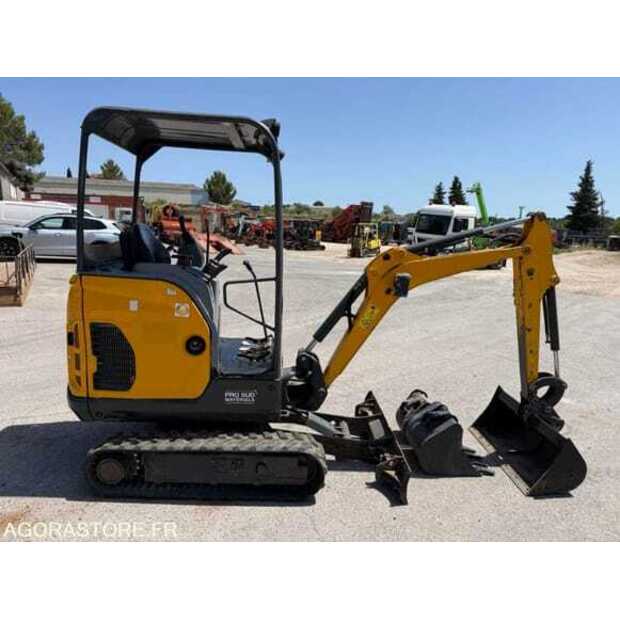 BOBCAT E16-49252665