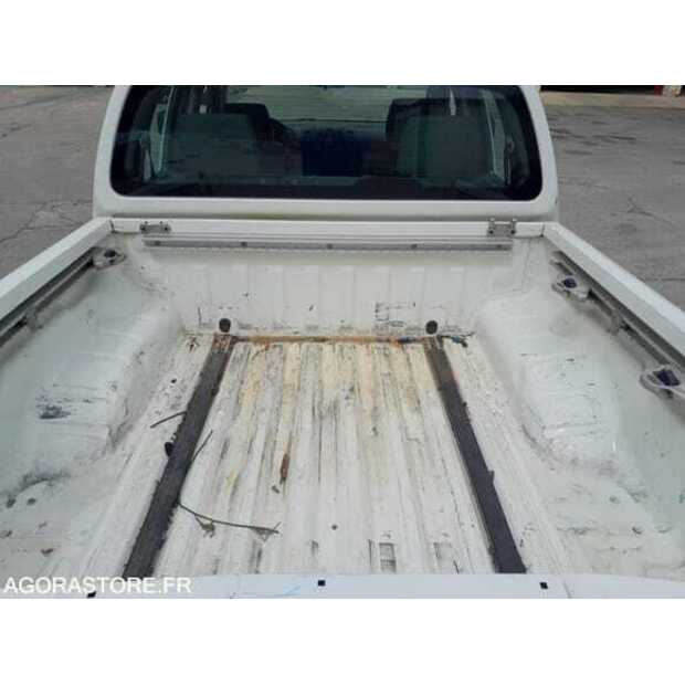 2012 NISSAN NAVARA-49252685