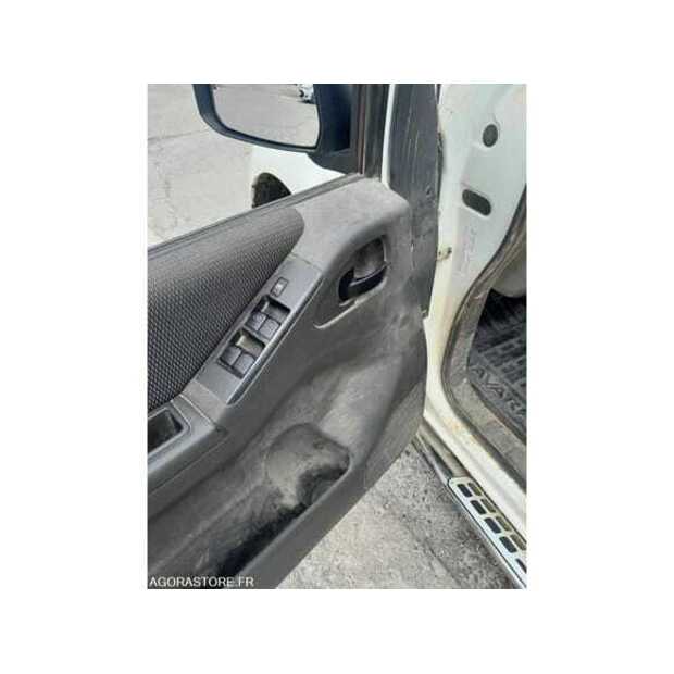 2012 NISSAN NAVARA-49252692