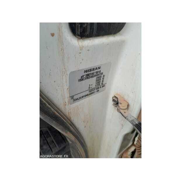 2012 NISSAN NAVARA-49252697