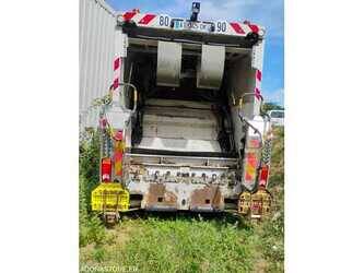 2010-renault-premium-1491671-49252792