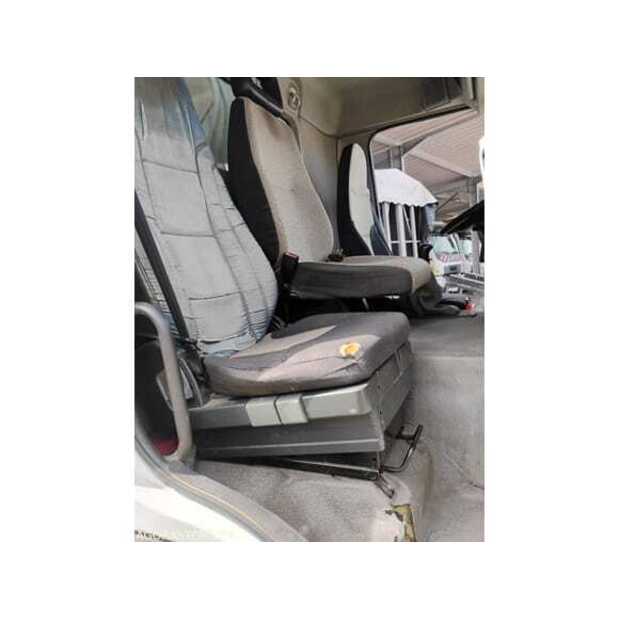 2010 Renault PREMIUM-49252798