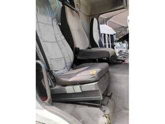 2010-renault-premium-1491671-49252798