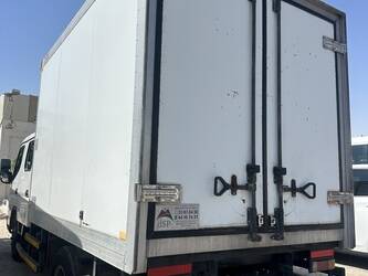 2021-mitsubishi-fuso-canter-49256180