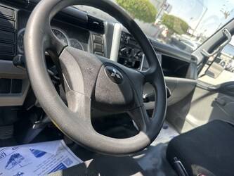 2021-mitsubishi-fuso-canter-49256190