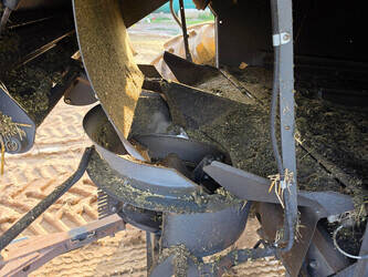 2014-claas-lexion-770tt-1412042-49256224