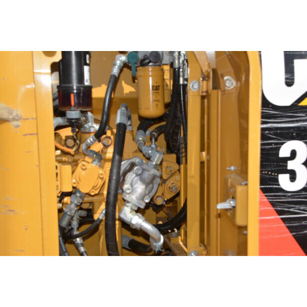 2016 Caterpillar 311FLRR-49256272