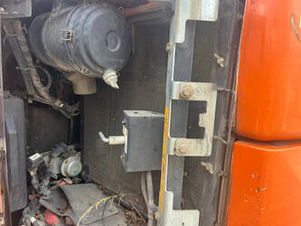 2016-hitachi-zx85-us-5a-49256351