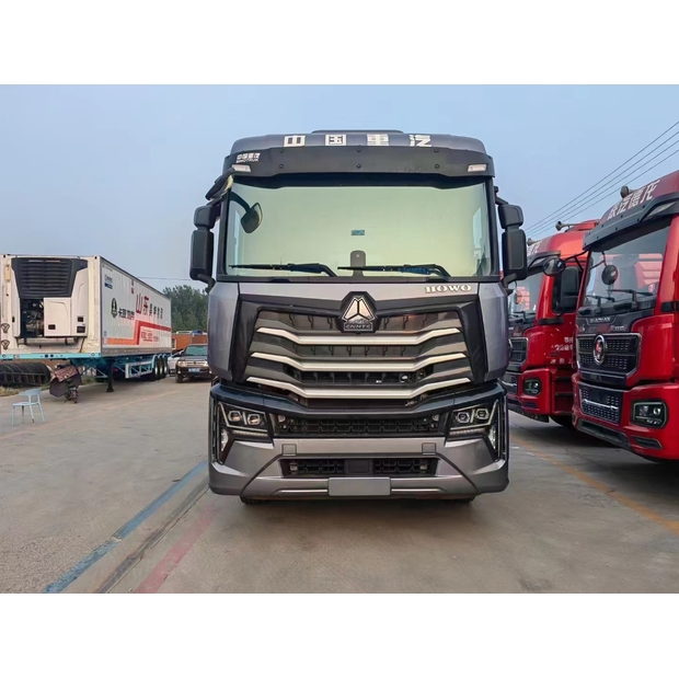 2022 HOWO 371HP-49259690