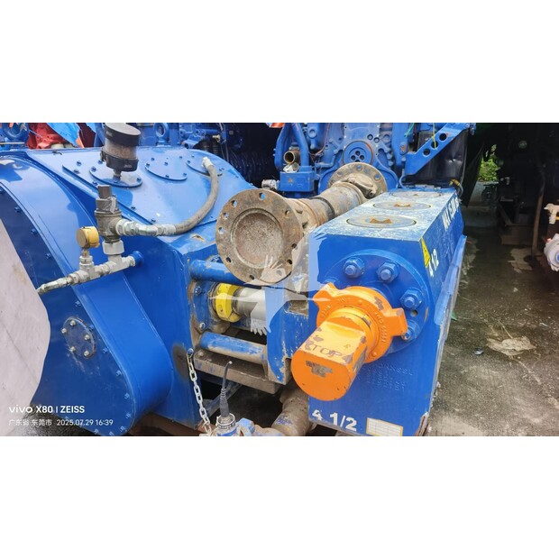 2010 SPM OIL & GAS TWS2250-49263891