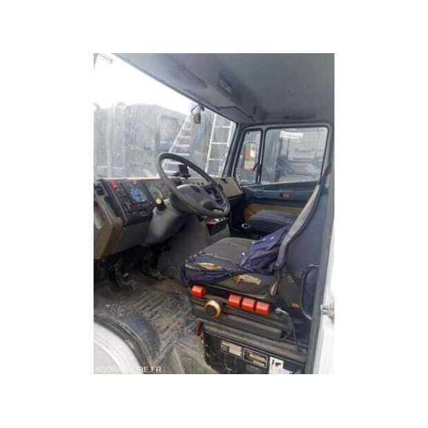 2002 Mercedes-Benz 814-49264971