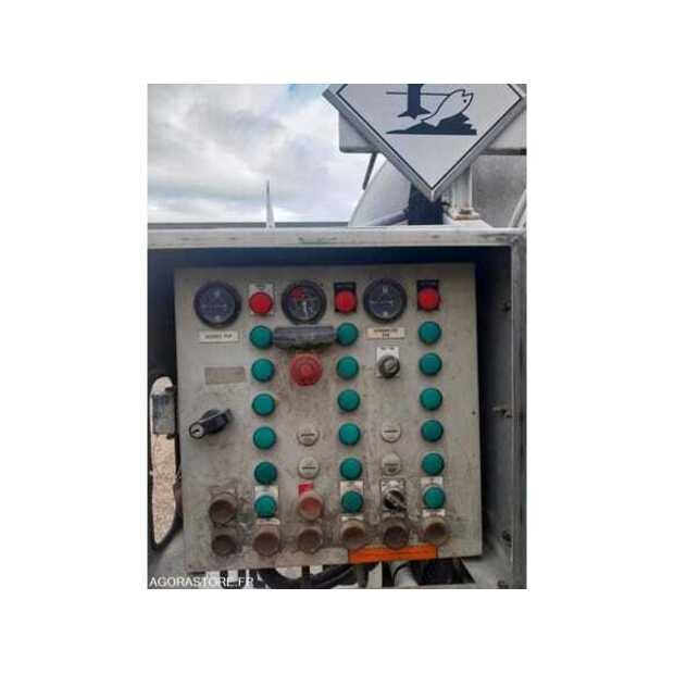 2002 Mercedes-Benz 814-49264990