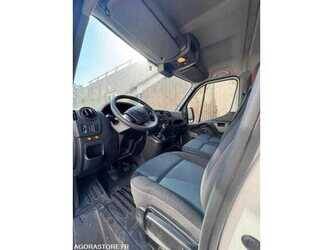 2014-renault-master-1491985-49265043