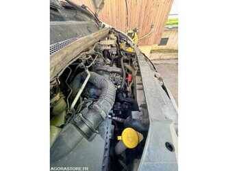 2014-renault-master-1491985-49265051
