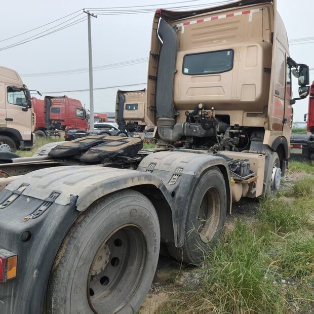 2024 HOWO T7H430HP-49266438