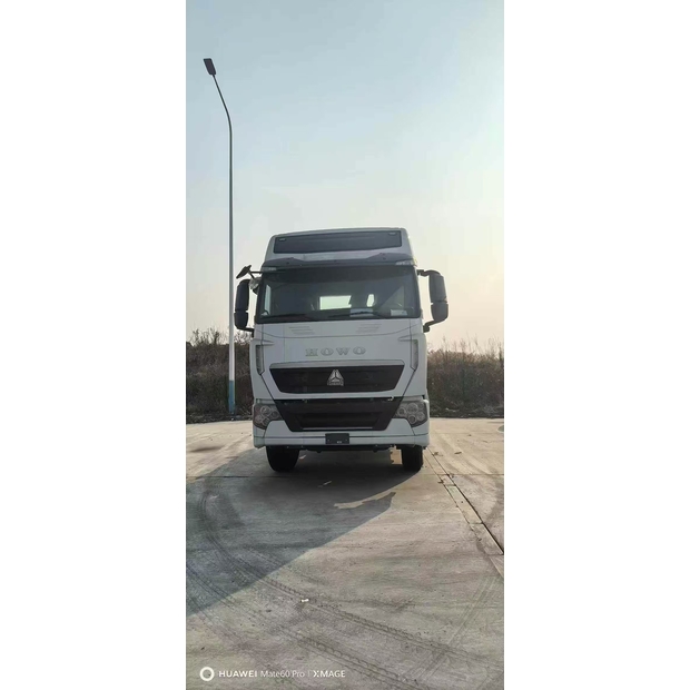 2023 HOWO T7H430-49266660