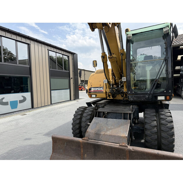 2010 Caterpillar M313D-49271866