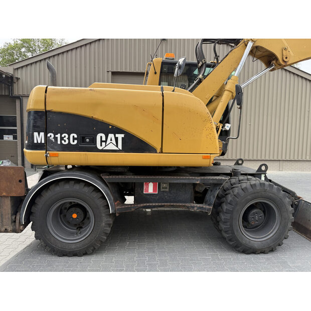 2010 Caterpillar M313D-49271871
