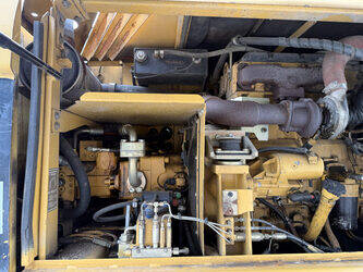 2010-caterpillar-m313d-1492212-49271875
