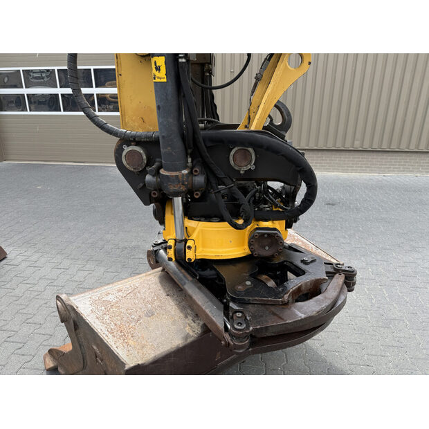2010 Caterpillar M313D-49271877