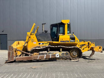 صورة ل جرارات 2005 كوماتسو D 85 EX-15