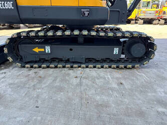 2012-volvo-ec60c-1492288-49274770