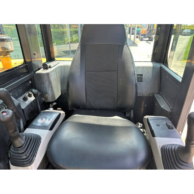 2016 Komatsu PC56-7-49275284