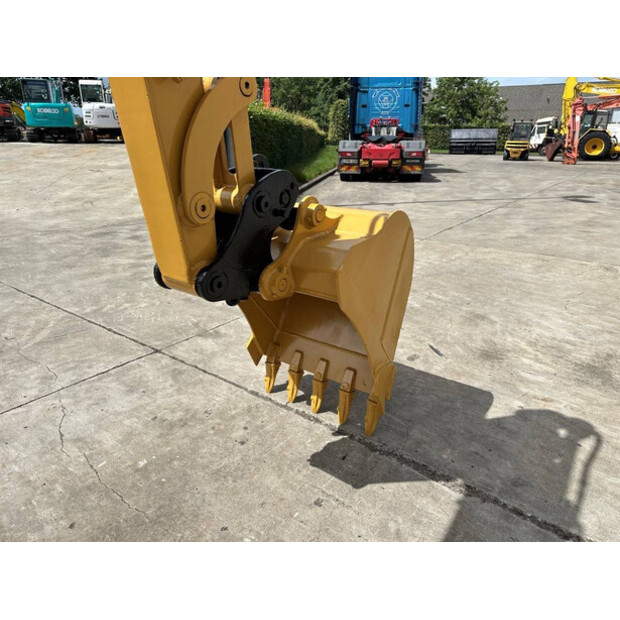 2017 Caterpillar 305.5E2-49275315
