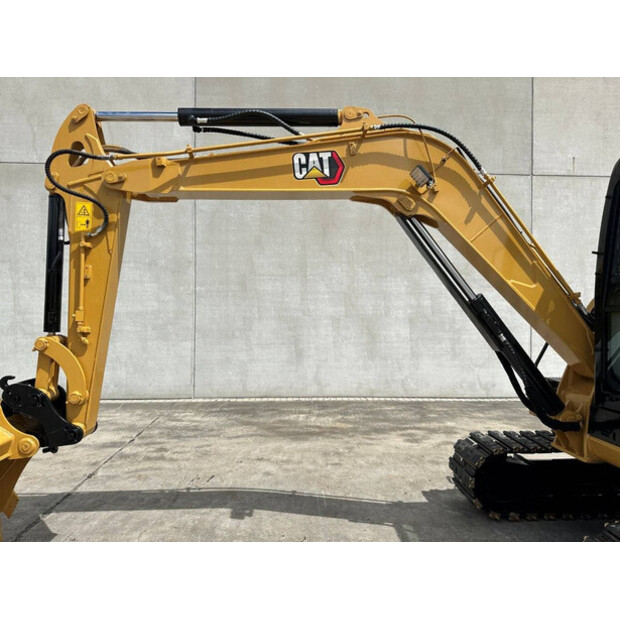 2017 Caterpillar 305.5E2-49275318