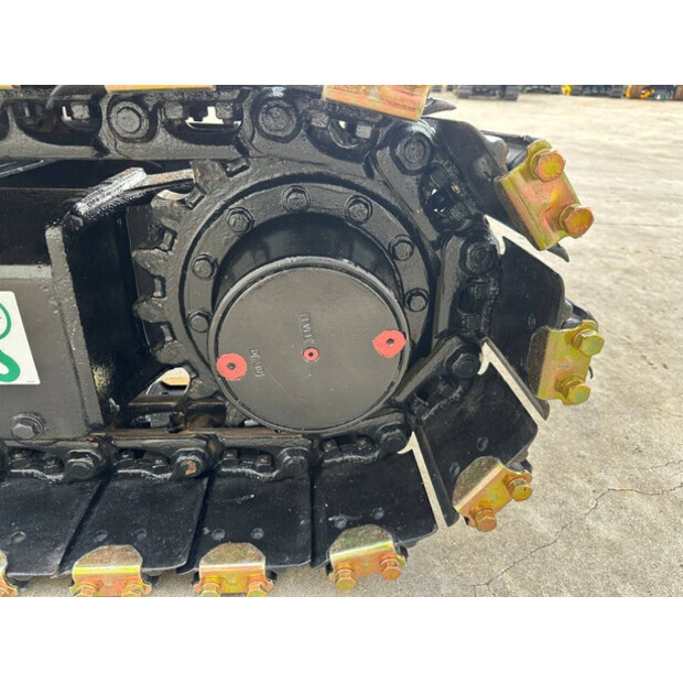 2017 Caterpillar 305.5E2-49275326