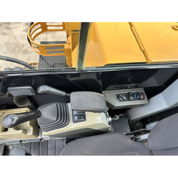 2017 Caterpillar 305.5E2-49275340