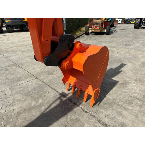 2013 Hitachi ZX60-5G-49275656