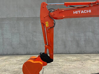 2013-hitachi-zx60-5g-49275657