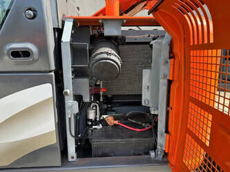 2013-hitachi-zx60-5g-49275673