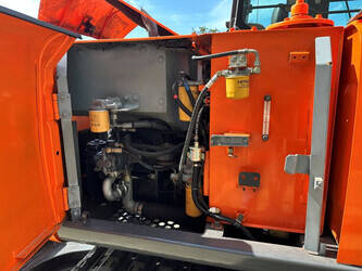 2013-hitachi-zx60-5g-49275675