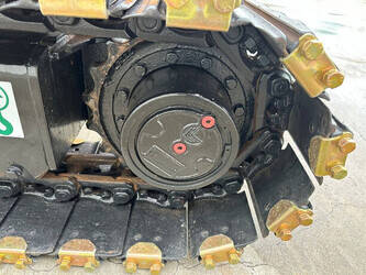 2009-jcb-8056-1492316-49275738