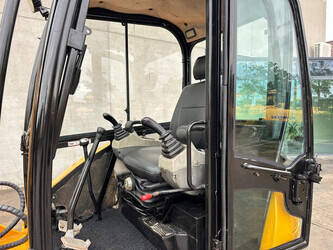 2009-jcb-8056-1492316-49275749