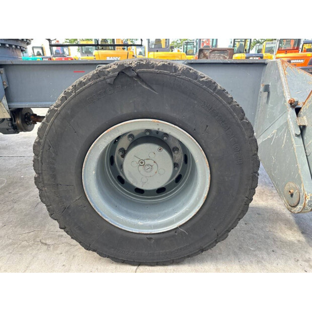 2005 Atlas 1804-49275891