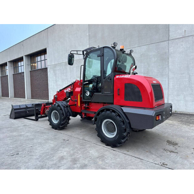 2025 Wolf WL816T-49276070
