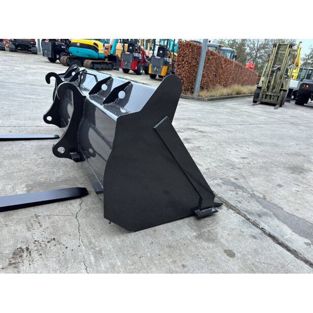 2025 Wolf WL816T-49276074
