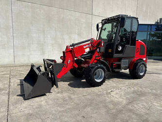 Image de CHARGEUSES SUR PNEUS 2026 Wolf Mini 780TT
