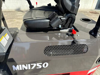 2026-wolf-mini750-49276404