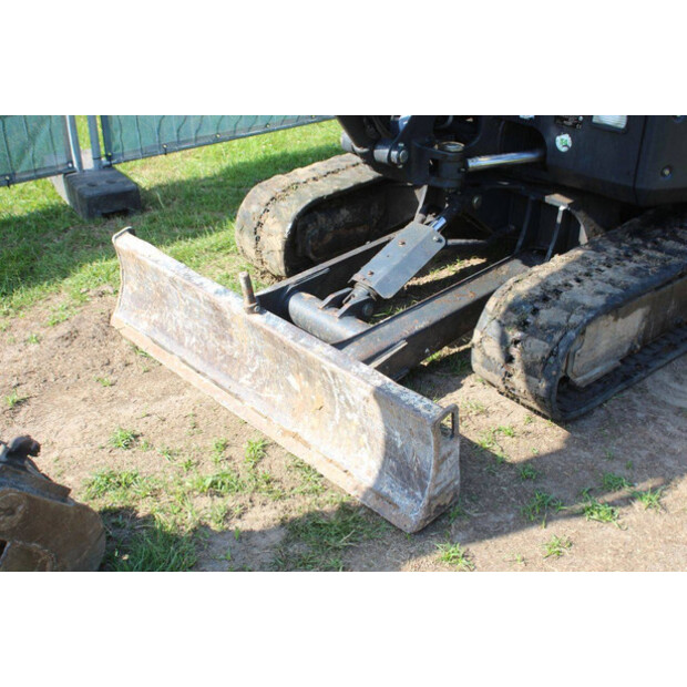 2016 BOBCAT E32-49276650