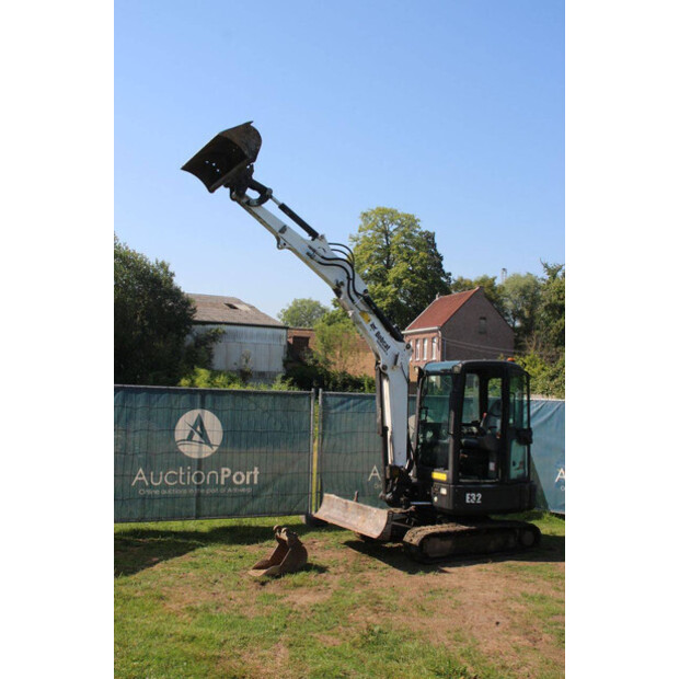 2016 BOBCAT E32-49276671