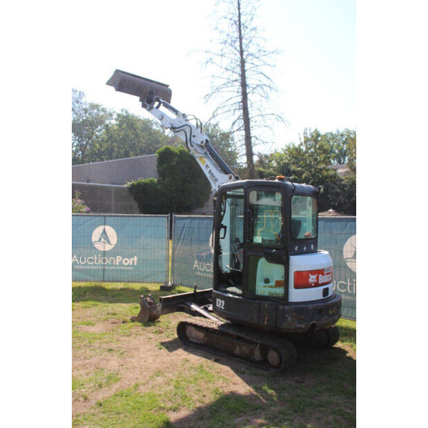 2016 BOBCAT E32-49276673