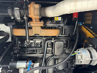 2025-compal-power-vg-r100-1492358-49277290