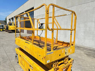 2006-haulotte-compact-8-1492363-49277354
