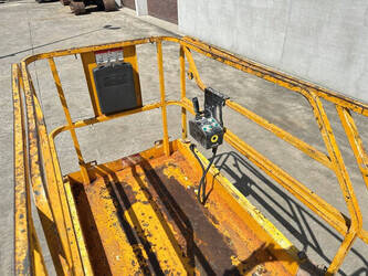 2006-haulotte-compact-8-1492363-49277378