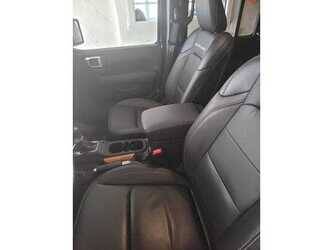 jeep-wrangler-overland-49277902